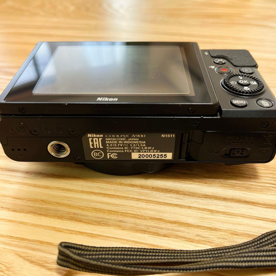 デジタルカメラ NIKON COOLPIX A900