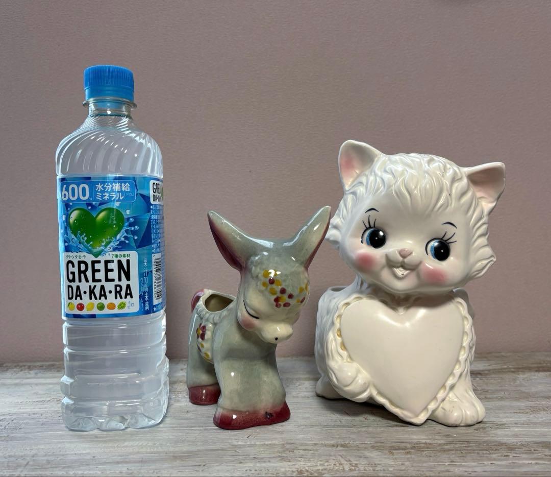 ヴィンテージ　ベビープランター　白い子猫とロバちゃん