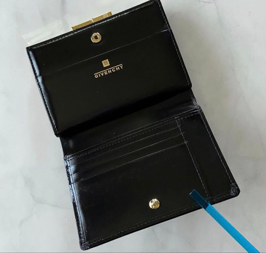 GIVENCHY ジバンシー 二つ折り財布