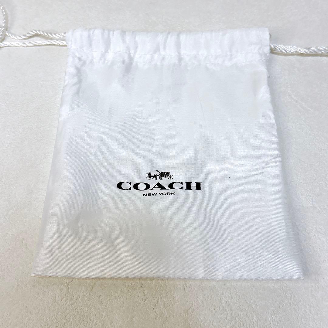 2026新作/未使用級 COACH 二つ折り財布 ピオニー チェリーチャーム