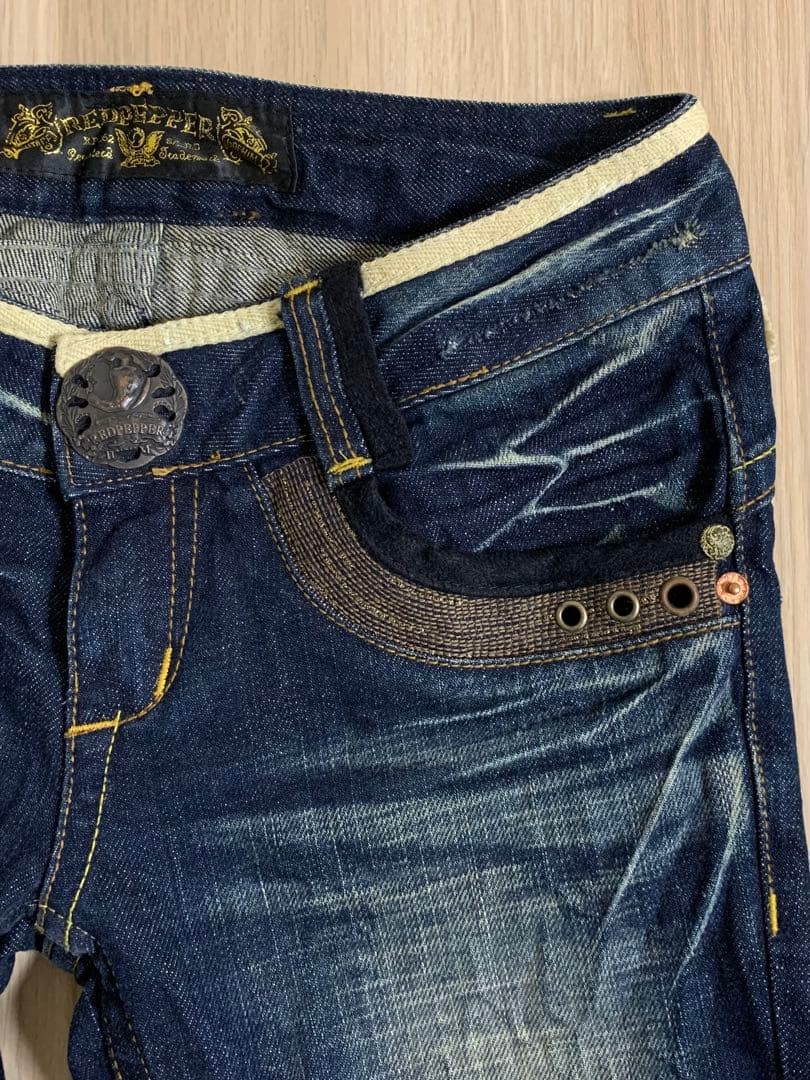 RED PEPPER ウイング刺繍 フレアデニム 26 flared jeans