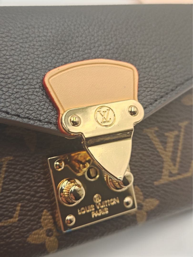 【美品】LOUIS VUITTON モノグラム ポルトフォイユ パラスコンパク