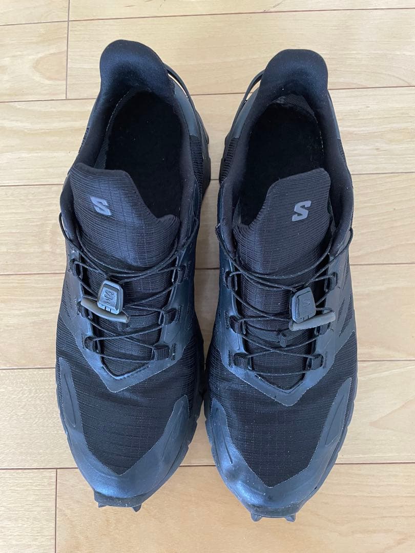 SALOMON トレイルランニングシューズ ブラック
