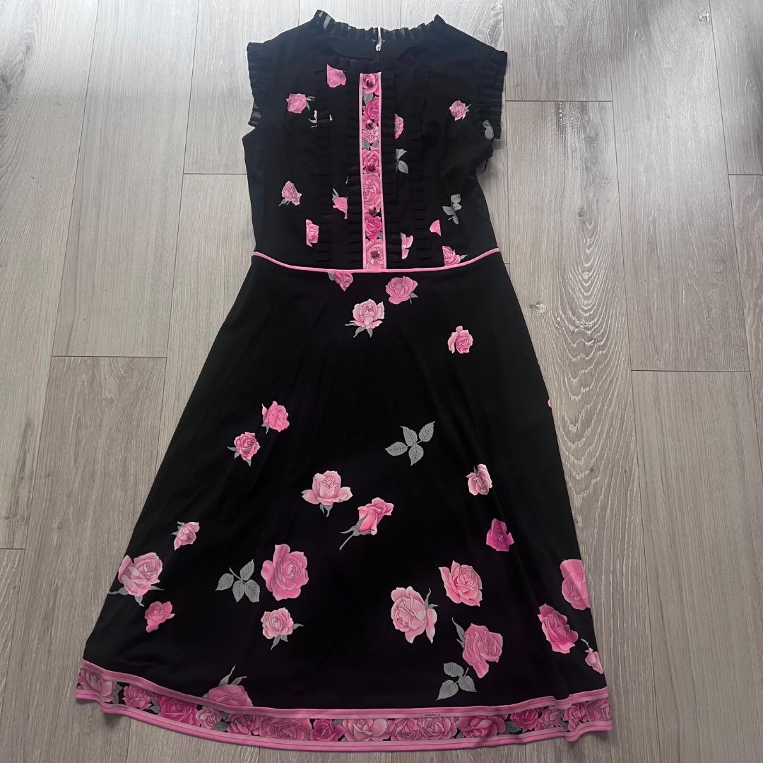 専用 美品 LEONARD カンカン素材 ノースリーブワンピース ローズ 薔薇
