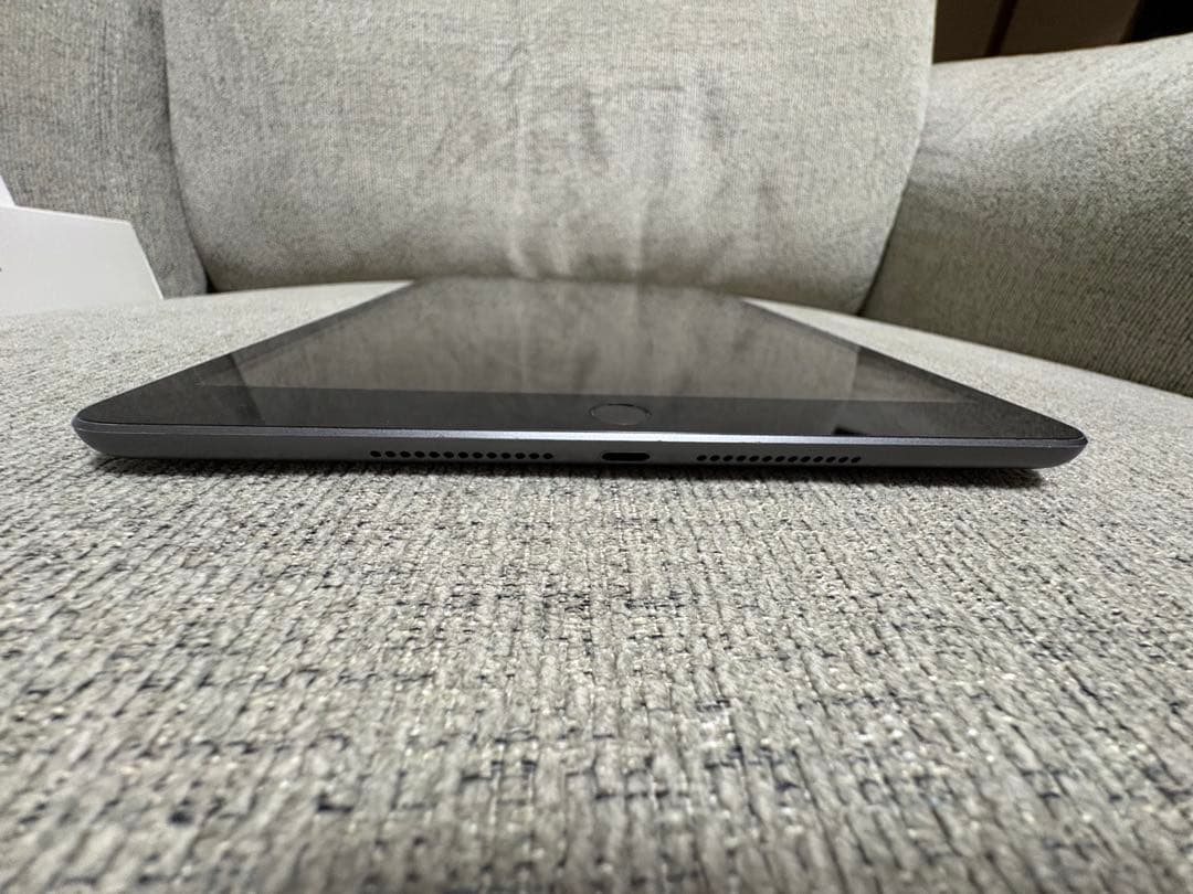 iPad 第9世代 64GB Wi-Fi スペースグレイ 10.2インチ
