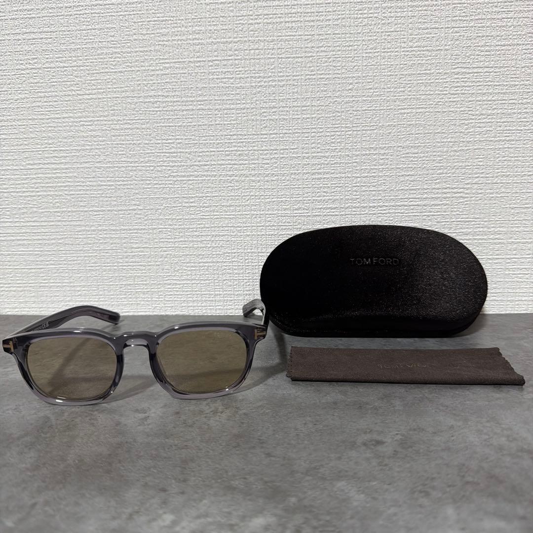 TOMFORD FT6111DB 020 グレー 53 ウィリントン