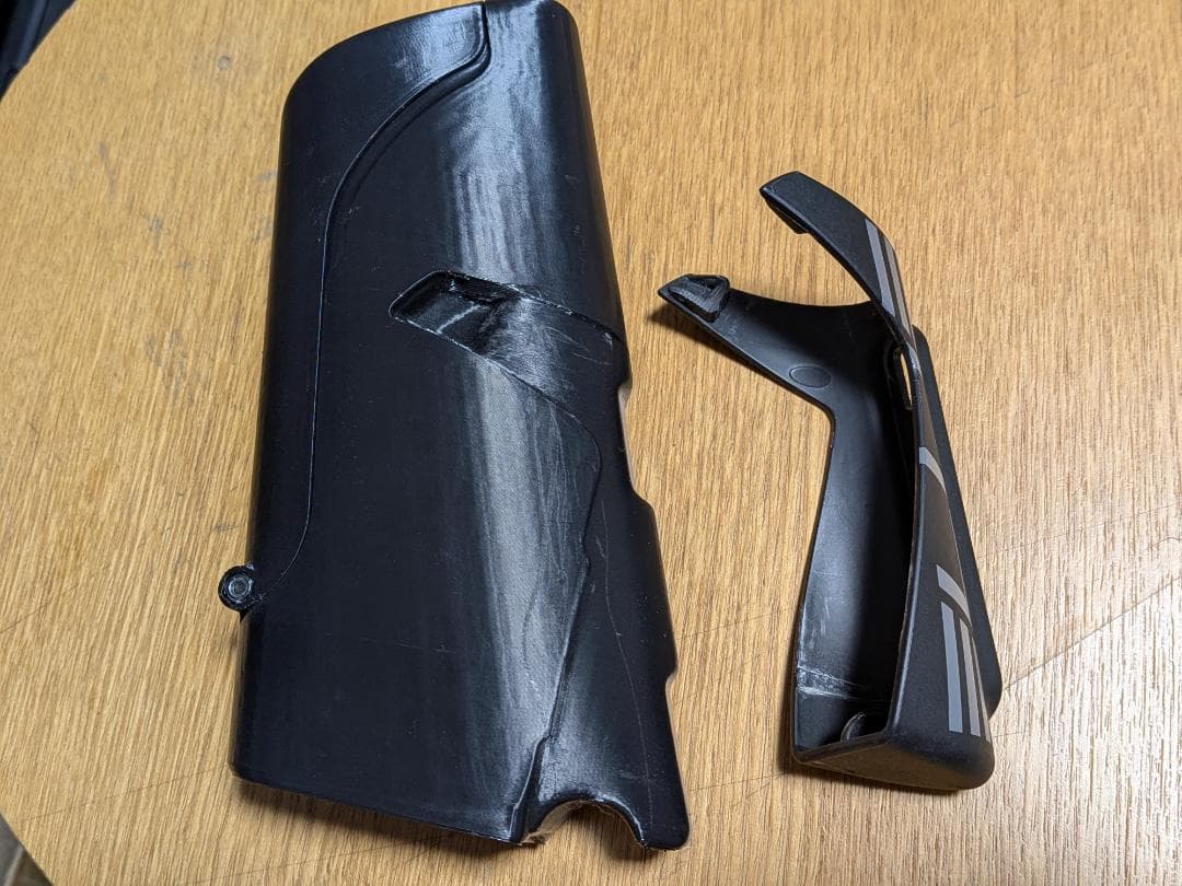 エリートクロノボトルケージ用エアロ収納ボックス FORKEN