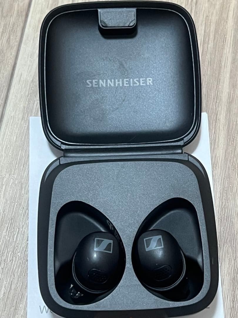 イヤホン Sennheiser Momentum Sport