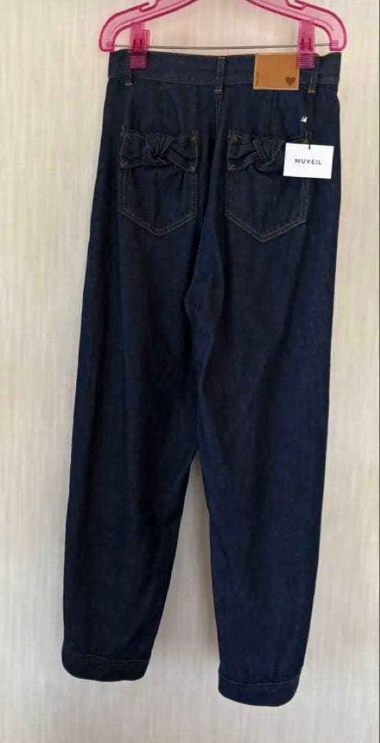［新品未使用］MUVEIL ダークブルーデニムパンツ リボン付き
