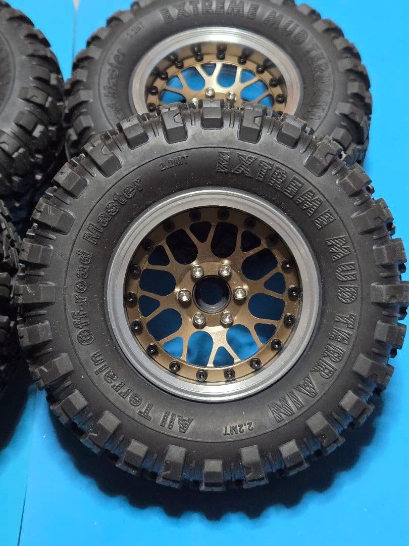 【未使用に近い】1/10 RC クローラー用 2.2インチ タイヤ&ホイール