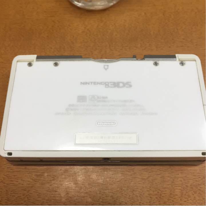 ニンテンドー3DSホワイト