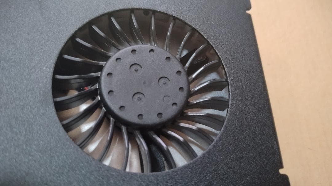 グラフィックボード・グラボ・ビデオカード AMD RX550 LP 4GB