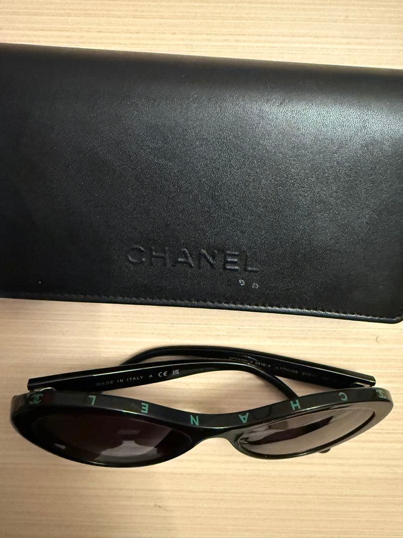 CHANEL ブラック キャットアイ サングラス