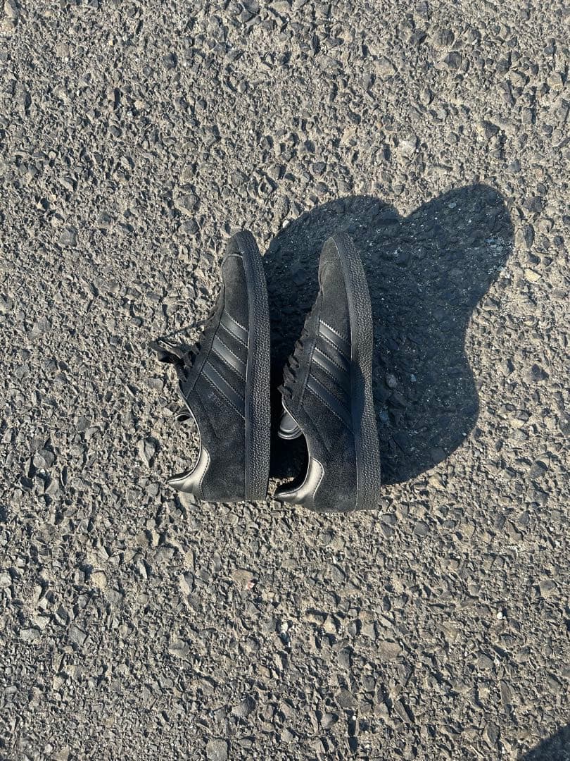 adidas ガゼル GAZELLE トリプルブラックスニーカー