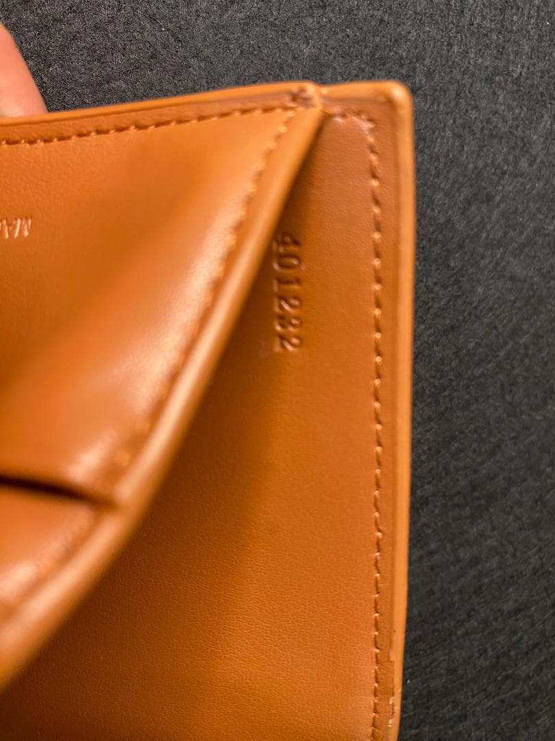CELINE 三つ折財布