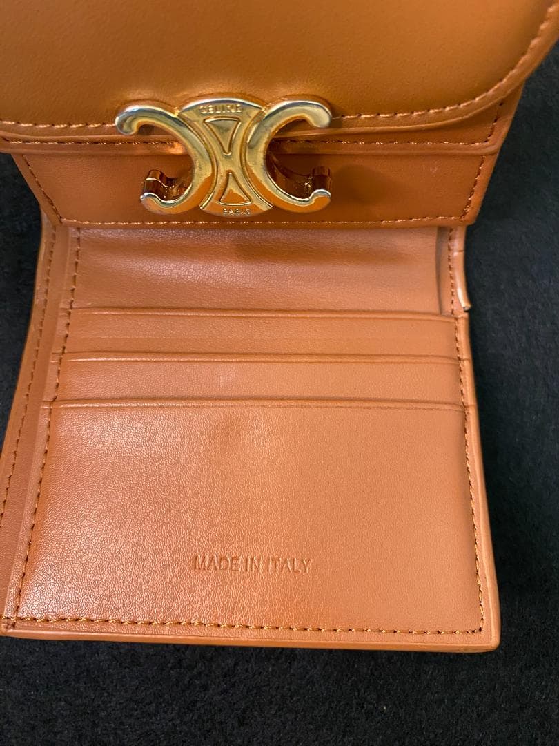 CELINE 三つ折財布