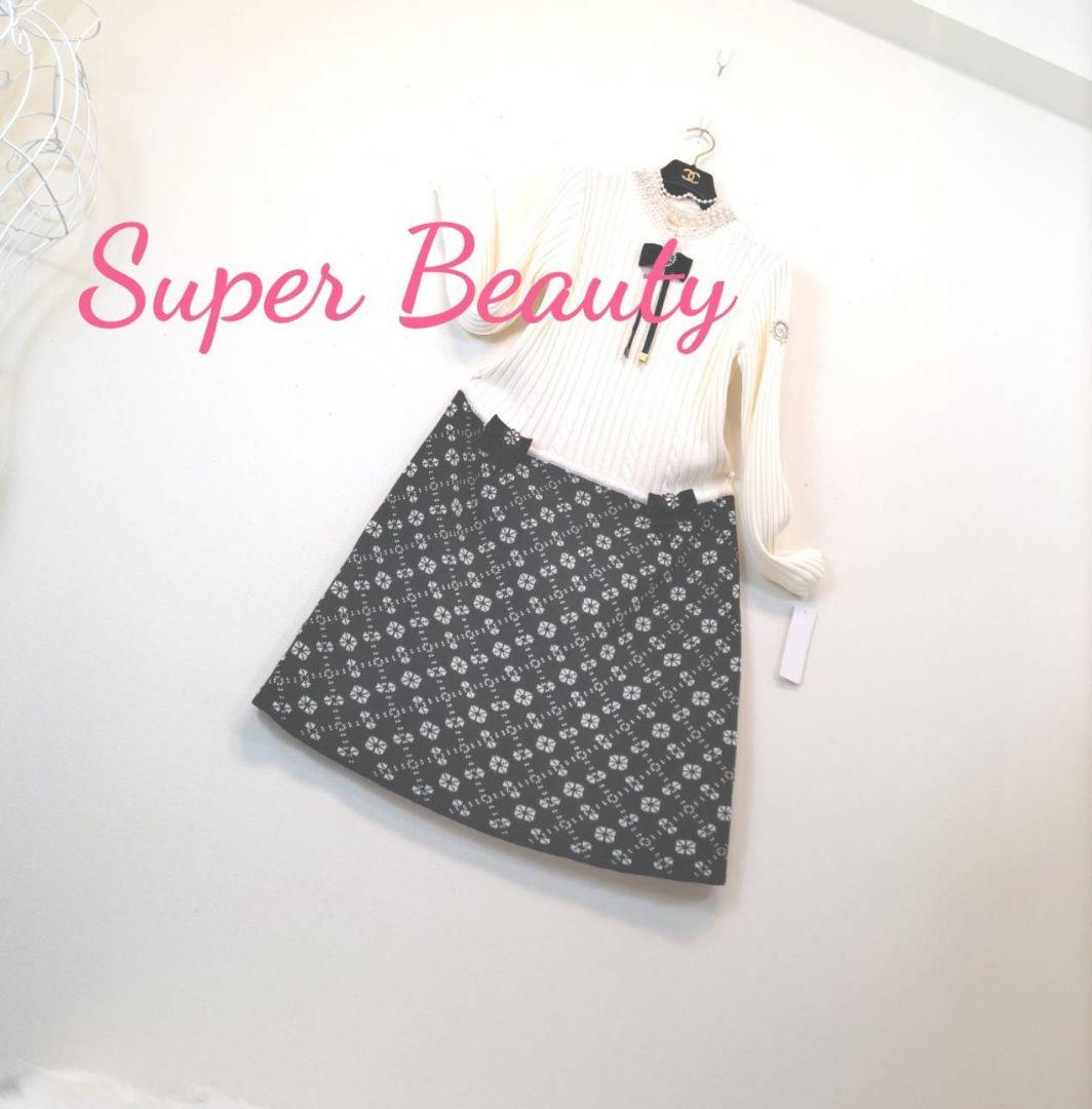 ✨新品極美42❣✨定価¥26400❣まるでリカちゃん❣✨清楚可憐なオフ白✨