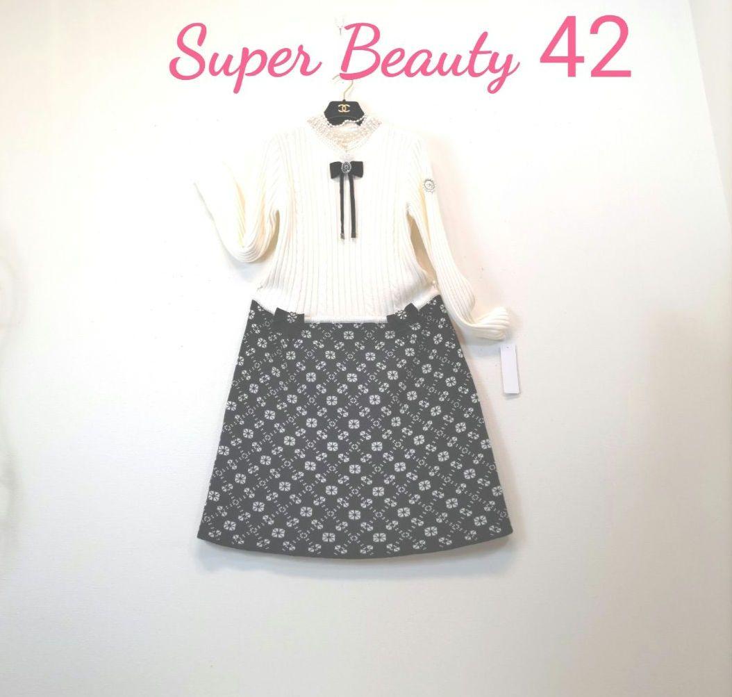 ✨新品極美42❣✨定価¥26400❣まるでリカちゃん❣✨清楚可憐なオフ白✨