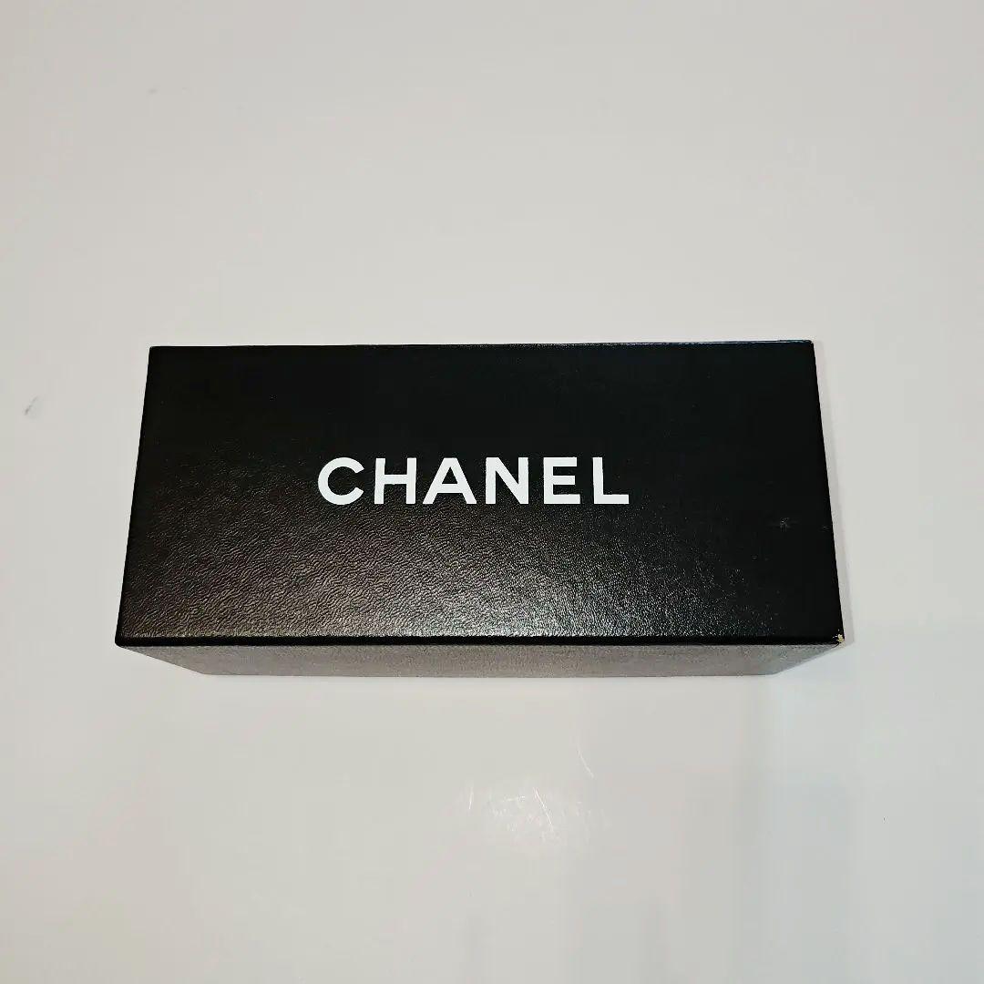 レア品★CHANELシャネル　キャットアイ サングラス パール、ロゴチャーム付