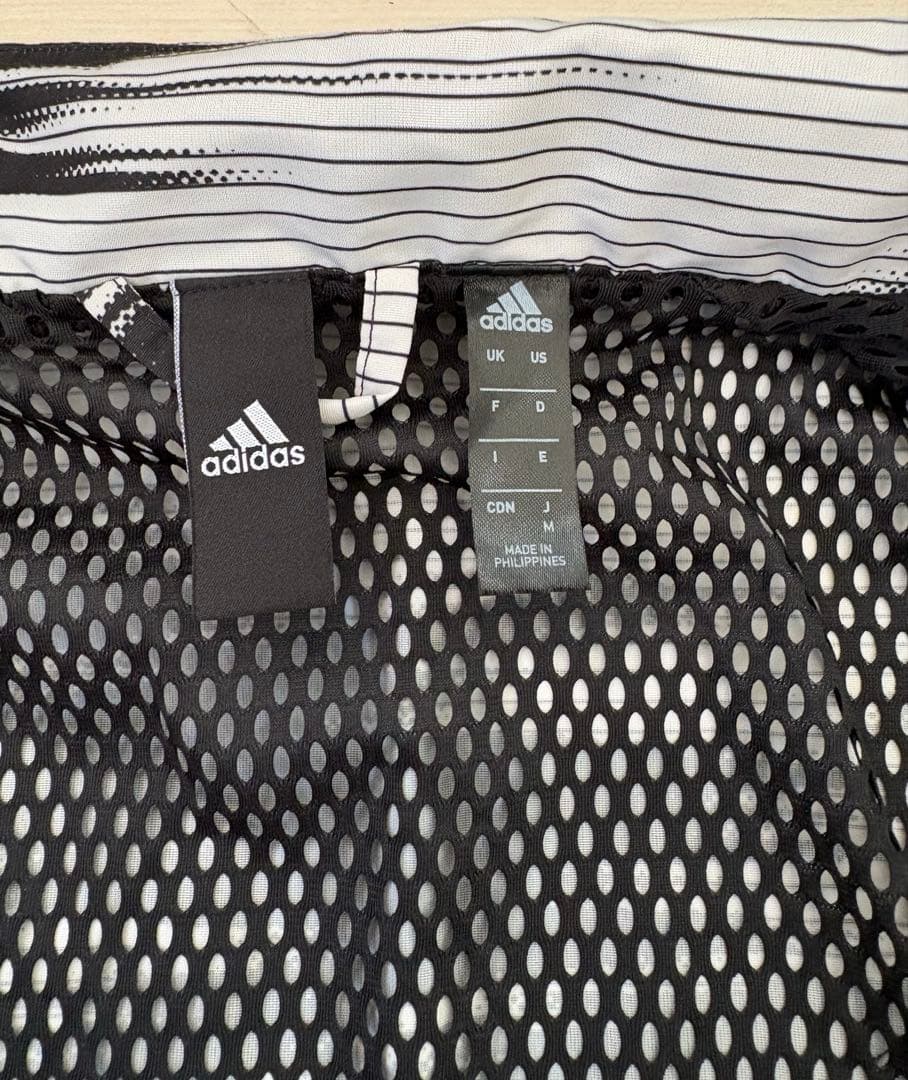 adidas ストライプジャージ上下セット