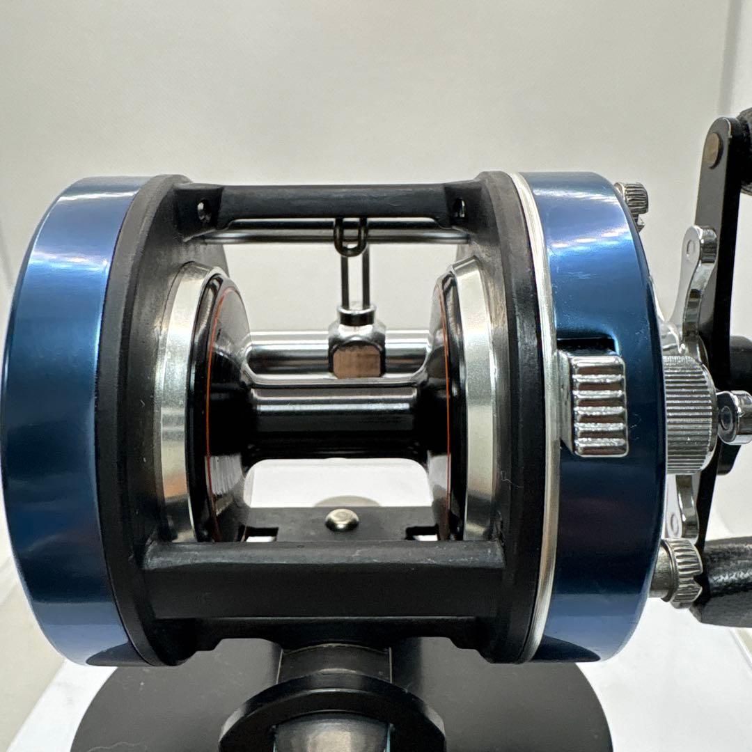 Daiwa Millionaire 4HM ベイトキャスティングリール