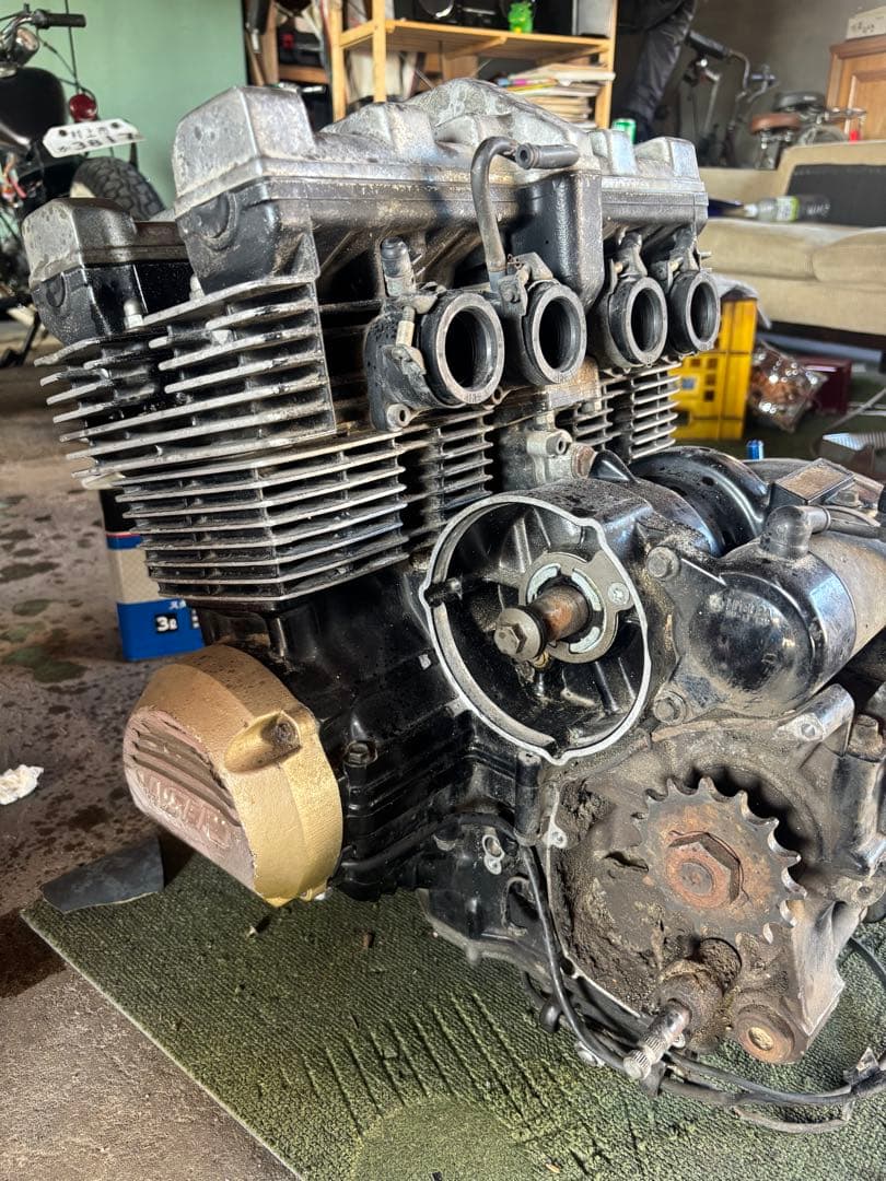xjr400 4hm初期型エンジン　実働外し