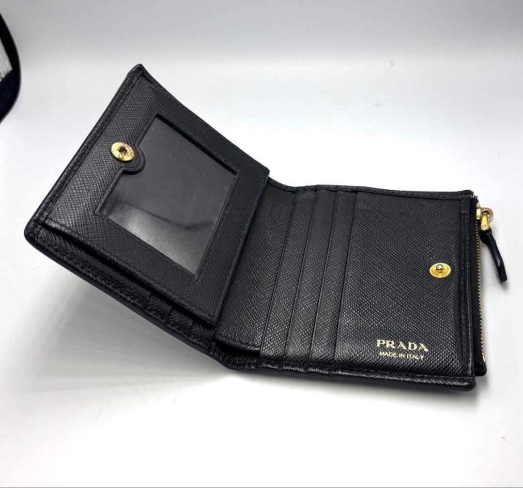 PRADA プラダ サフィアーノ レザー ブラック ゴールド金具 二つ折り財布