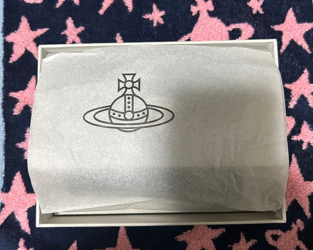 (美品) Vivienne Westwood 折り財布！