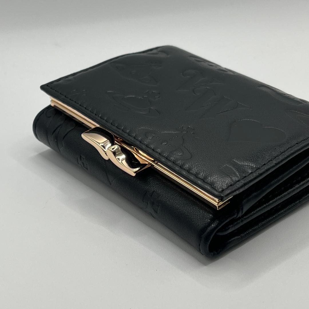 Vivienne Westwood 定番マット 折財布 黒 型押し 金 人気