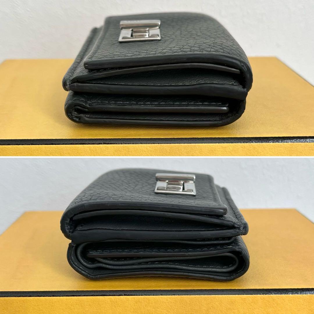 付属品完備✨FENDI ピーカブ セレリア 三つ折り財布 ダークグレー レザー