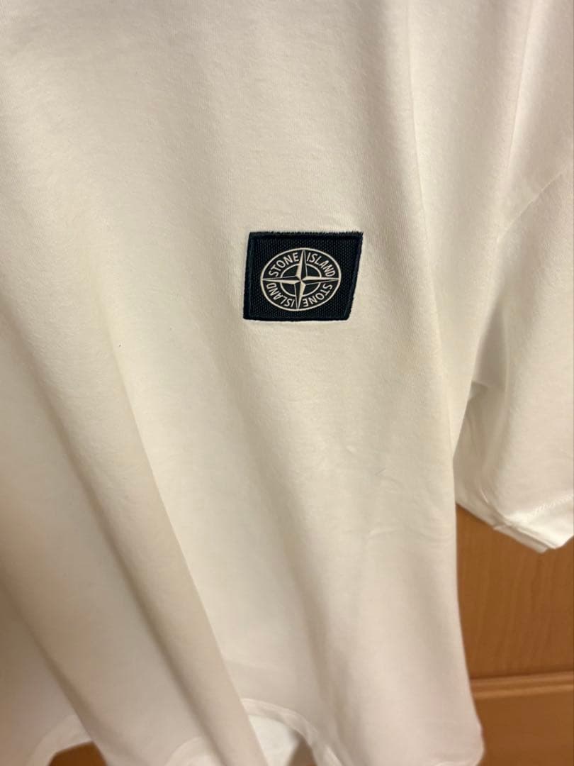 ストーンアイランド 白Tシャツ