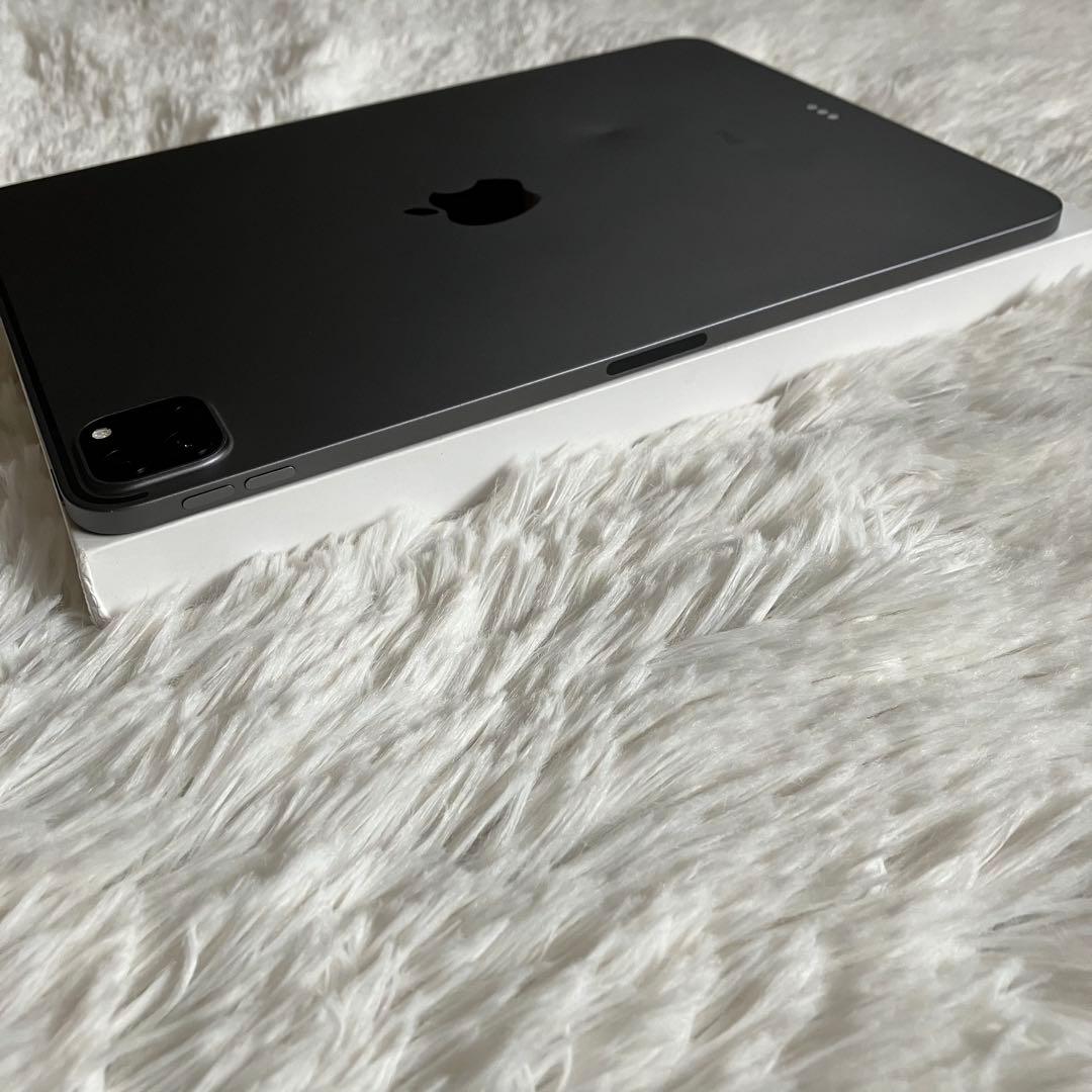 【早い者勝ち】iPad Pro 11 第３世代 256GB 【すぐ発送】