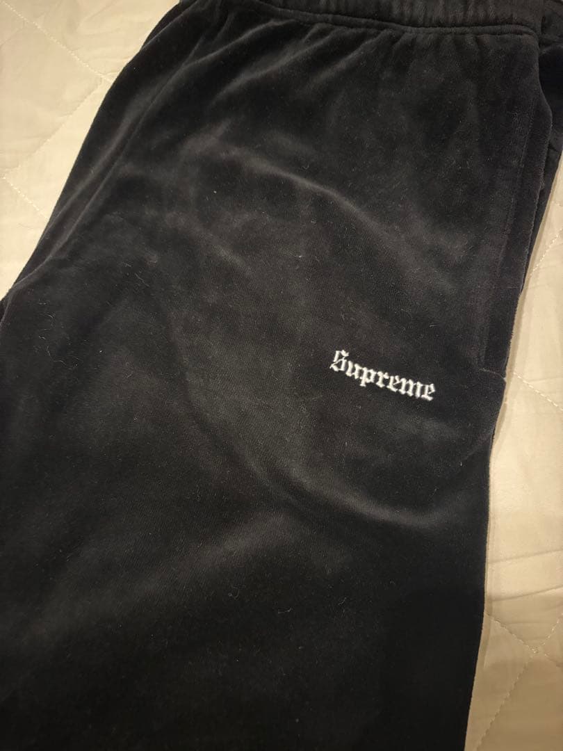 パンツ supreme studded velour track pant