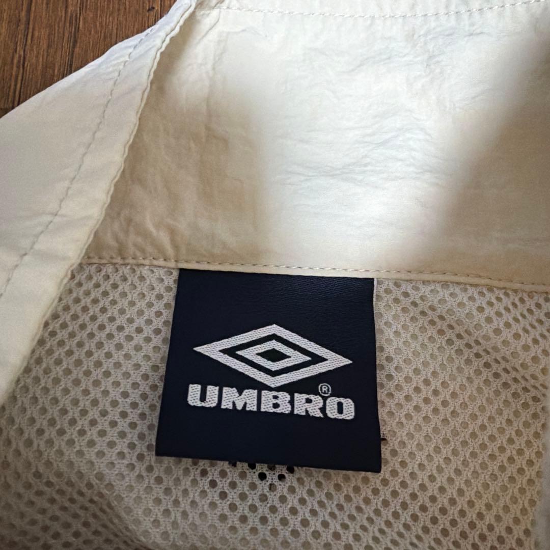 アンブロ　UMBRO ナイロンベスト　フリークスストア