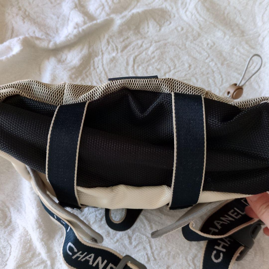 CHANEL　ノベルティ　ボディバッグ　ウエストポーチ