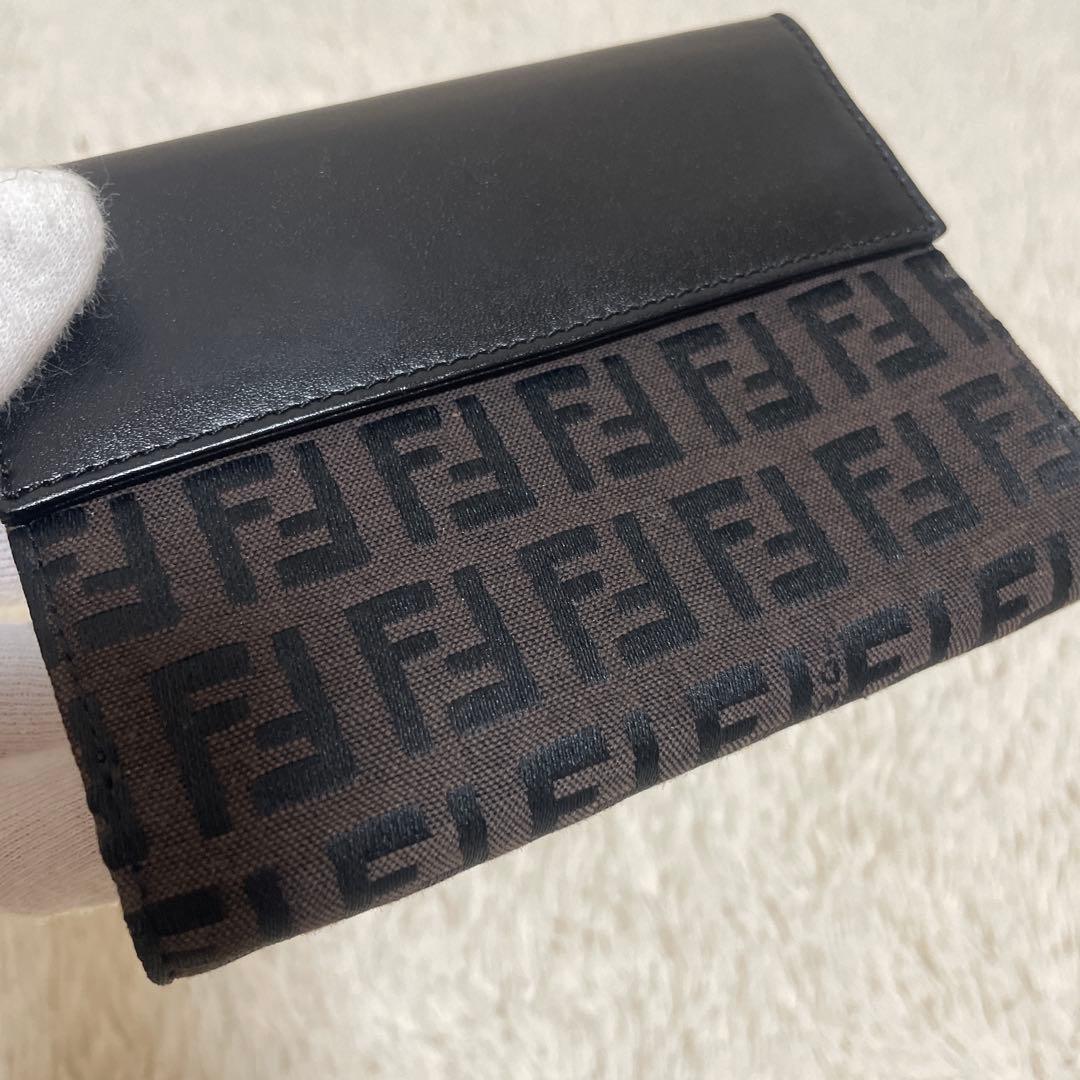 ♡美品♡ FENDI 二折財布 ズッカ柄 レザー×キャンバス ブラウン　ブラック