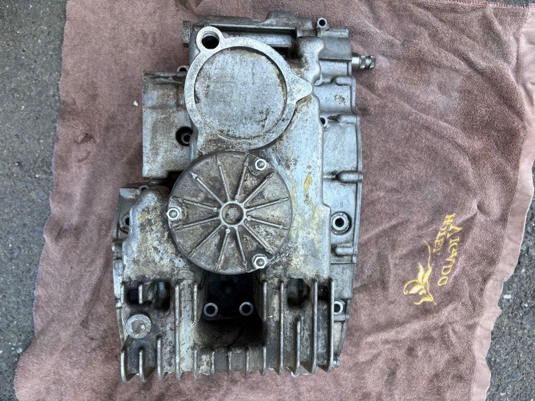 GS400E クランクケース 腰下　下側のみ