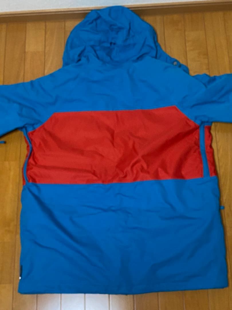 Burtonスノーボードジャケット美品