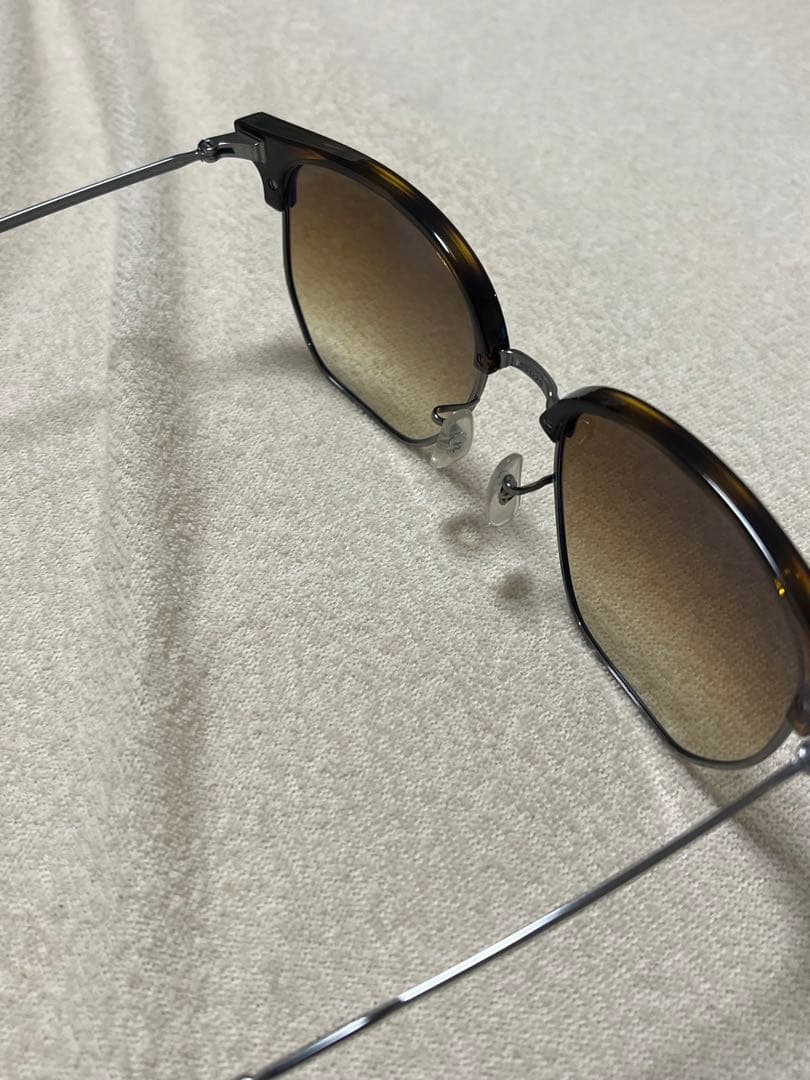 RAY-BAN new CLUBMASTER RB4416F 綺麗です！