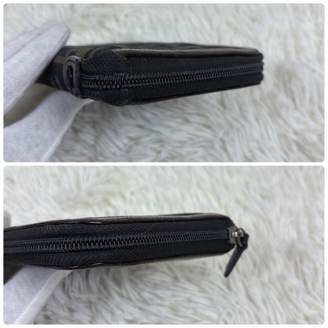 フェンディ　FENDI 手帳ケース　ズッカ　ラウンドファスナー