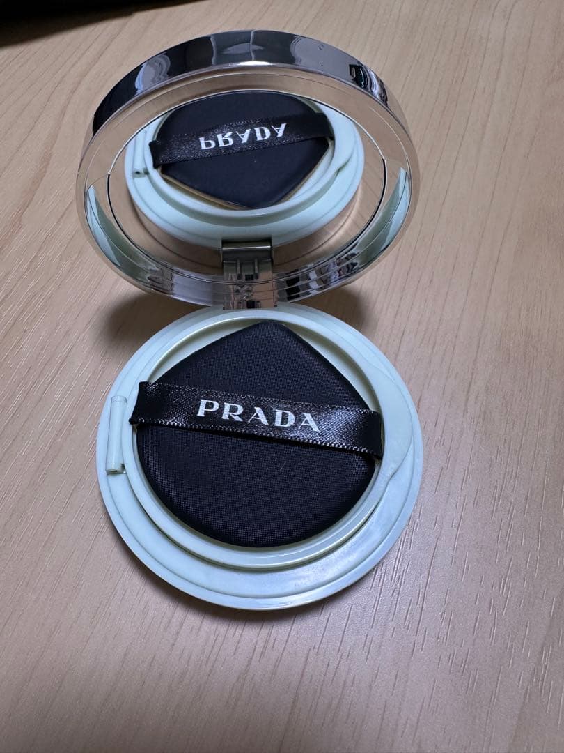 PRADA プラダ メッシュ クッション LN10