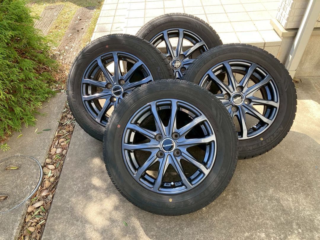 スタッドレスタイヤ付き14インチホイールセット