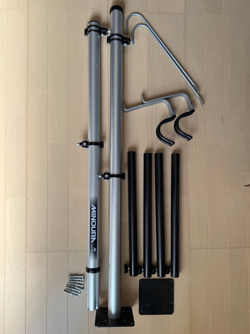 MINOURA ディスプレイスタンド シルバー