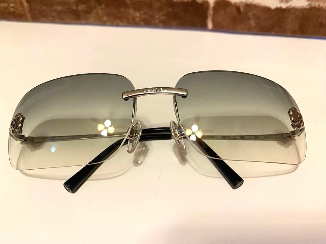 可愛い❗️美品❗️CHANELグラデーション サングラス 4085ケース 付き！