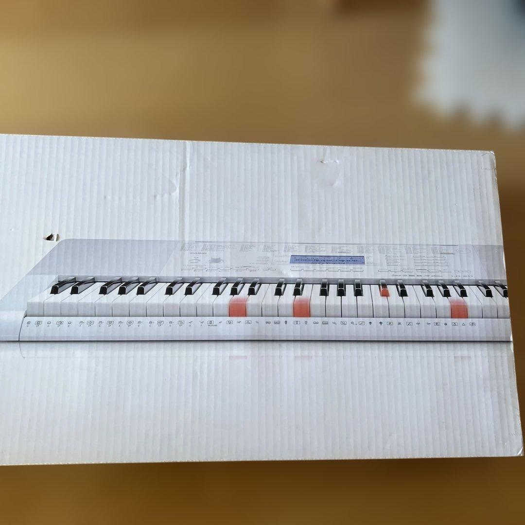 美品　CASIO 光ナビゲーションキーボード　LK-211 持ち運びカバー付