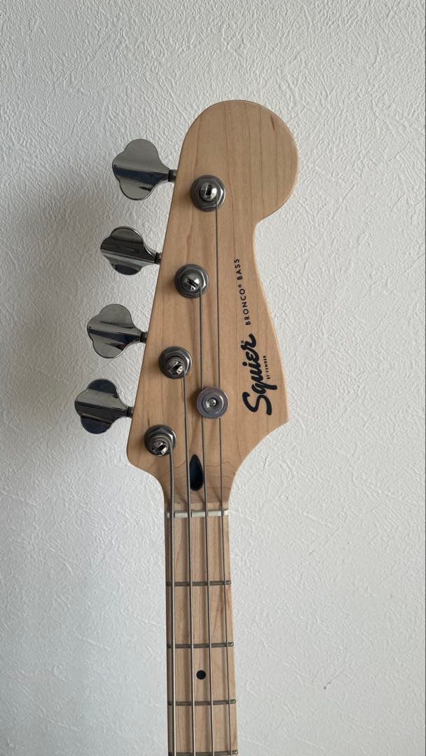 ベース Squier Sonic Bronco Bass ソフトケース付き