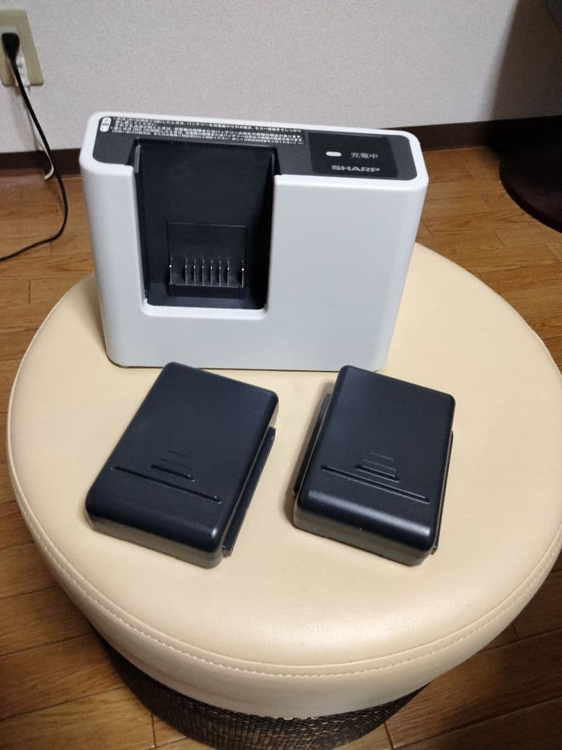 シャープコードレススティック掃除機 【美品】