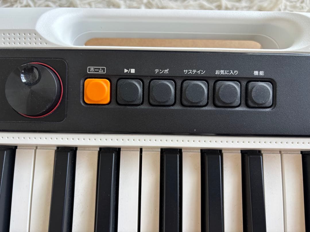 電子ピアノ　CASIO CT-S200