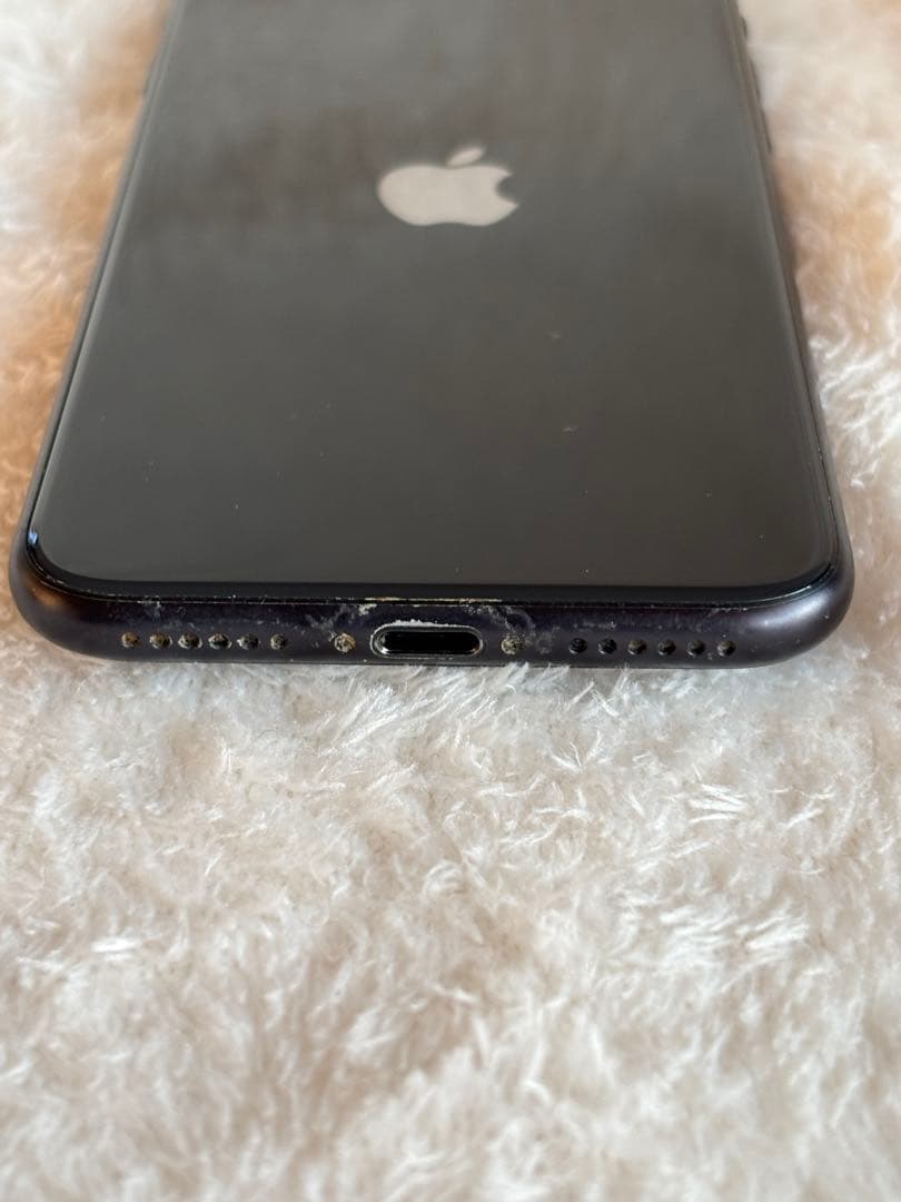 【ジャンク】iPhone SE 第2世代 SE2 64GB ブラック 画面割れ