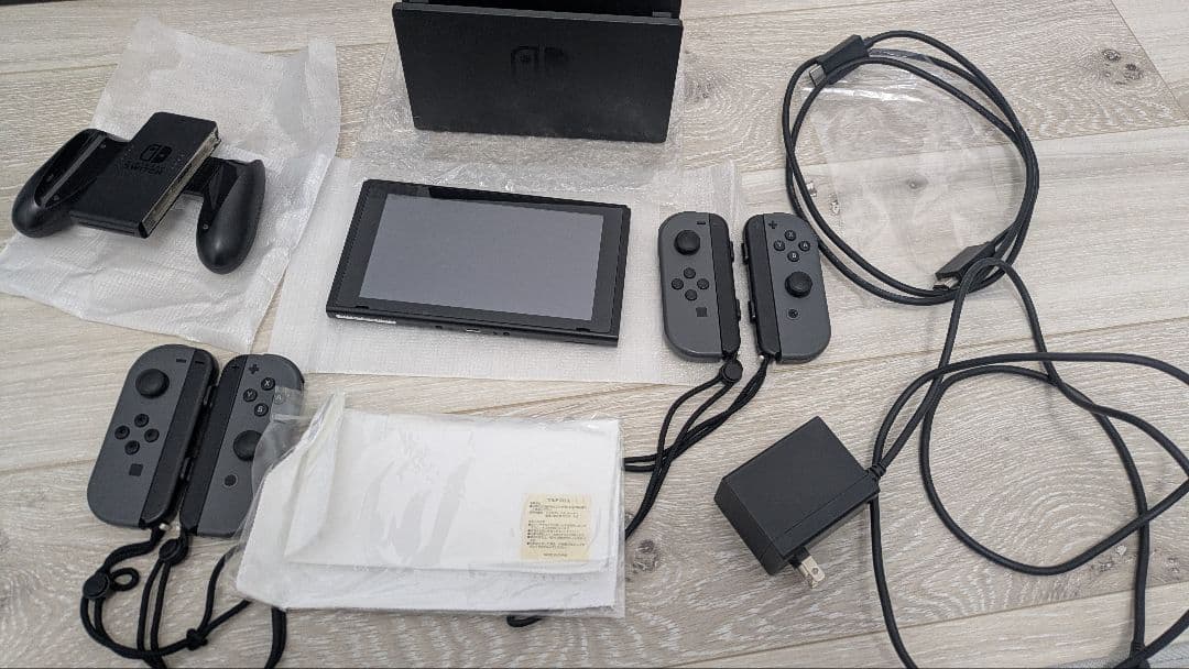 Nintendo Switch 本体 グレー Joy-Con2つ付き